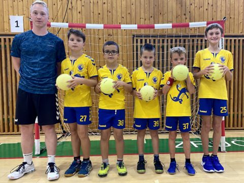 Sobota 15. října – turnaj minižáků 4 + 1 v Kutné Hoře, dva týmy Jiskry