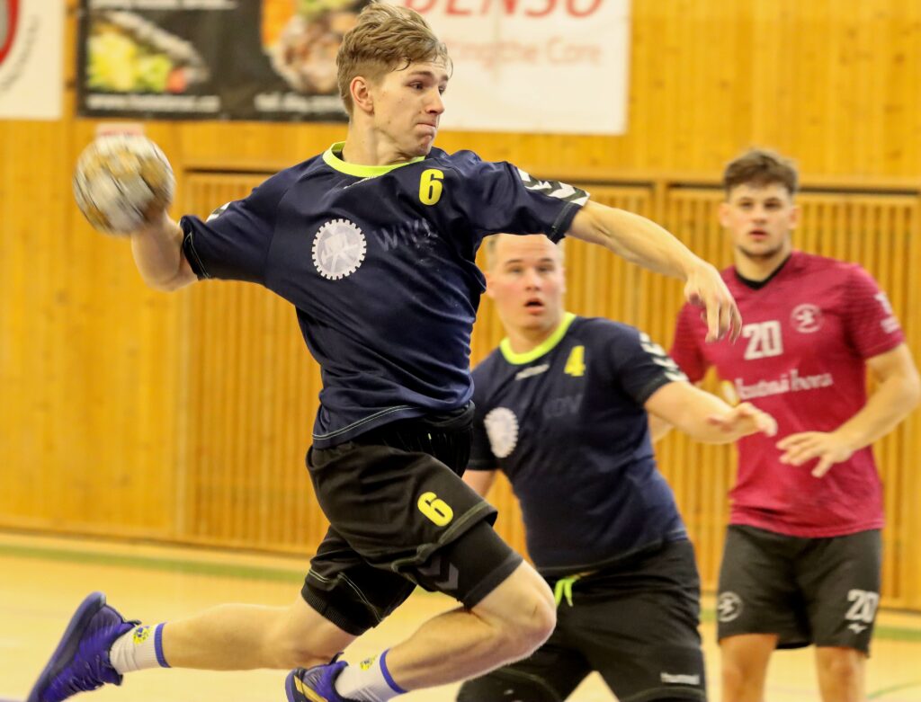 Derby Jiskře vůbec nevyšlo a po vyrovnaném poločase 17:17 kutnohorský soupeř domácí tým vysoko porazil o jedenáct branek